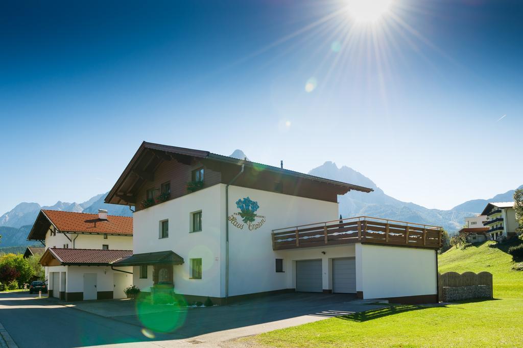 Haus Enzian Apartment Lermoos Luaran gambar